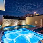 Yespeace Villa *