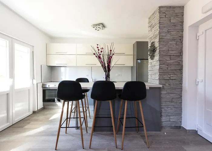 Yespeace ヴィラ ザダル