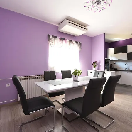 Yespeace Willa Zadar