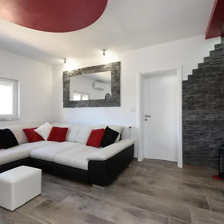 Willa Yespeace Zadar